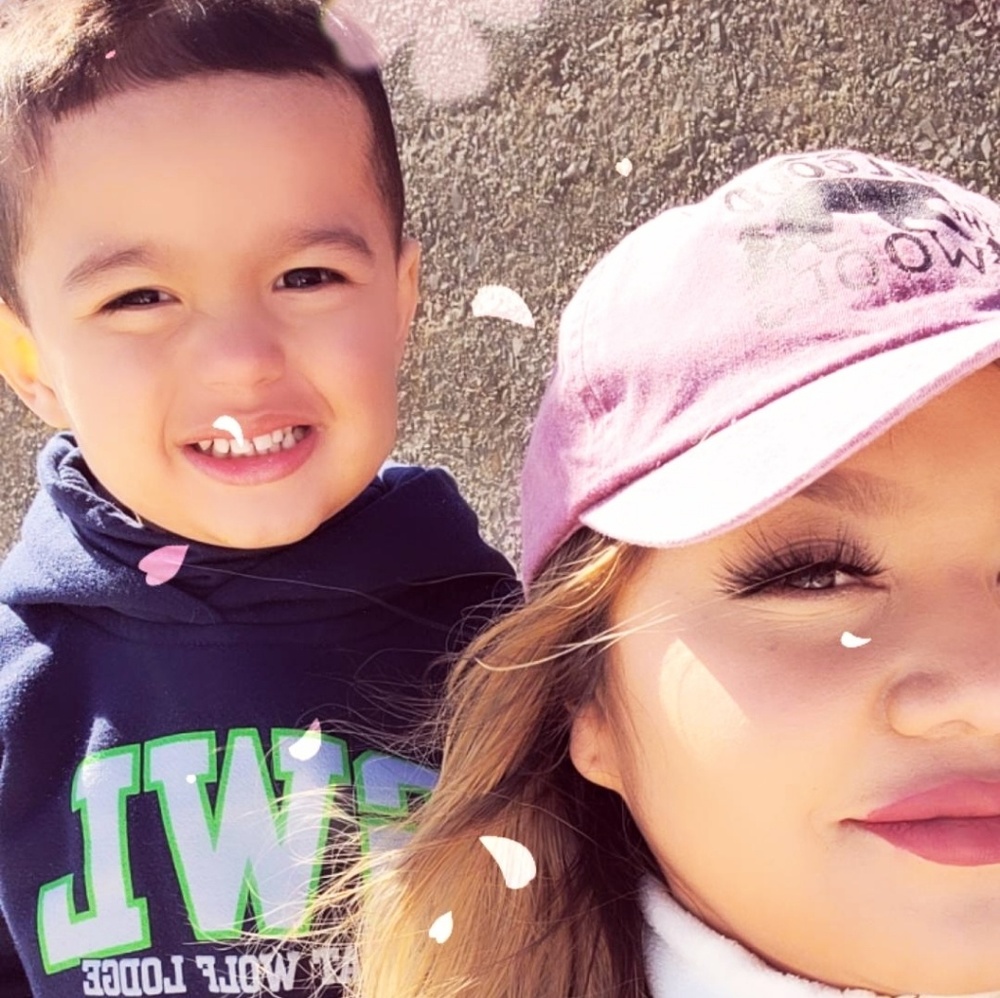 Meet your Posher, Yessenia